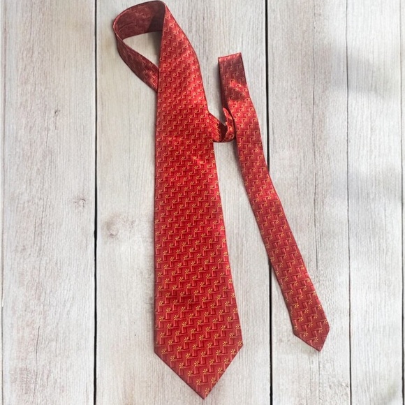 LANVIN 100% Silk Elegant Red Patterned Men's Tie - Picture 1 of 6
